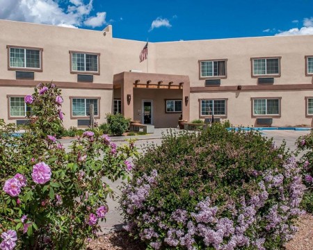 Welcome To Econo Lodge Inn & Suites New Mexico - Exterior View 